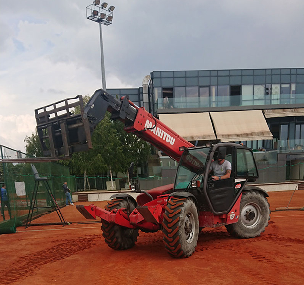 Радови на теренима ТЦ “Новак” пред почетак регионалног турнира: Улазнице ускоро у продаји